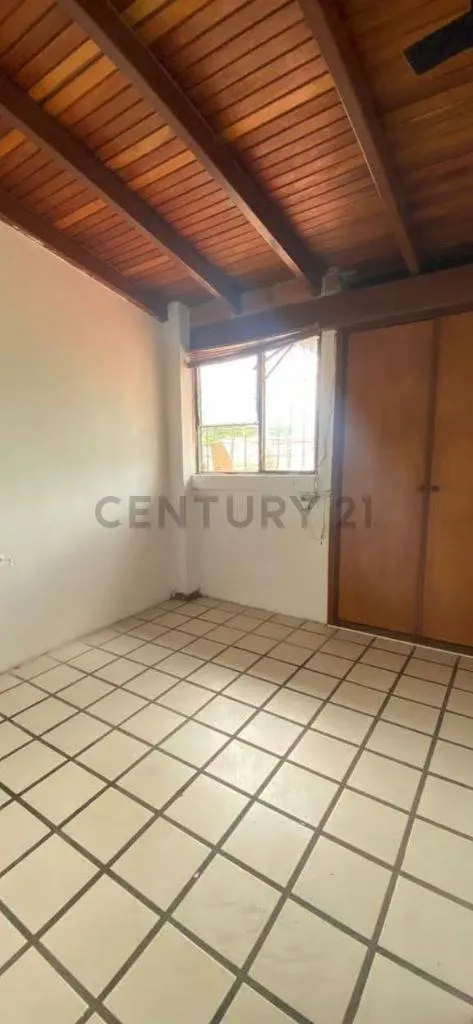 Cómodo apartamento en Urb. La Laguna II. Paz y excelente ubicación en Turmero. - 11