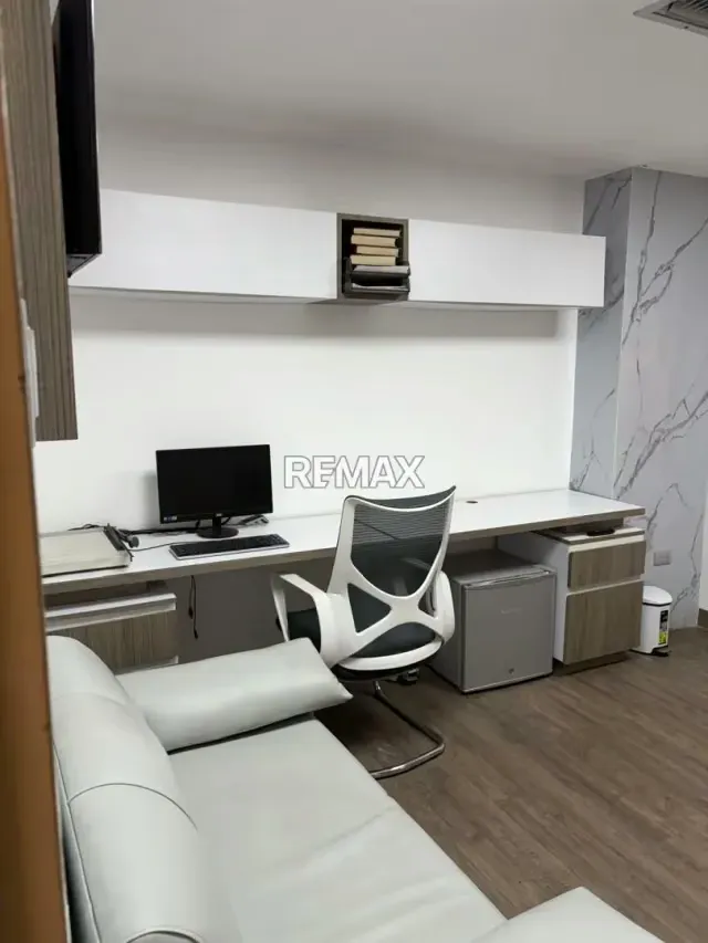 Venta de oficina en el edificio Cavendes centro de Barquisimeto - 2