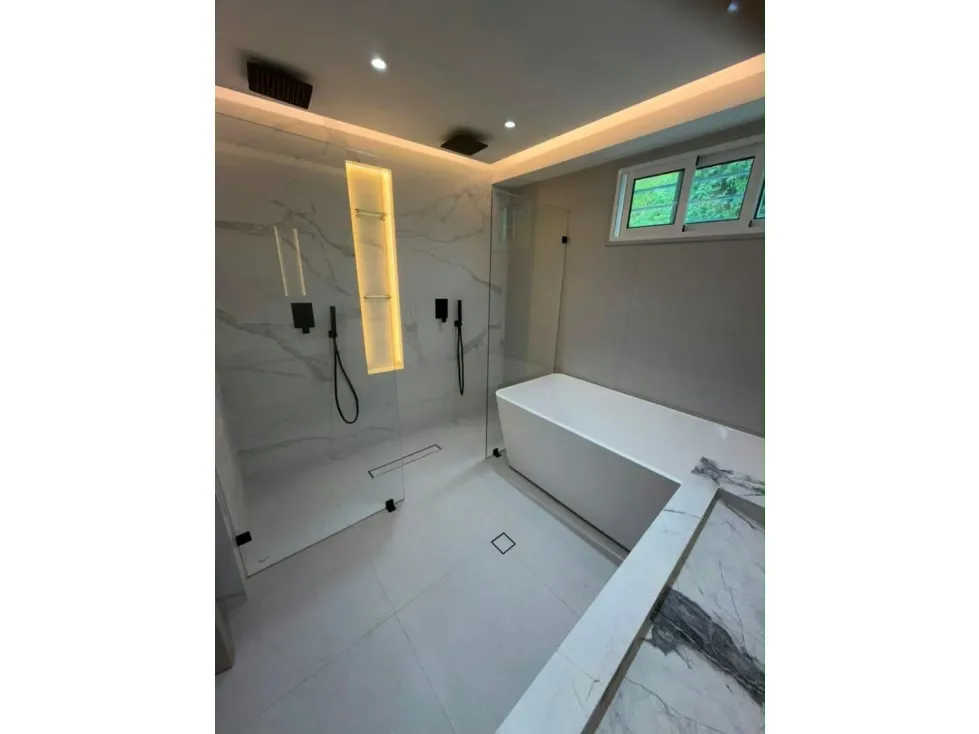 Se vende Apto Triplex 300m² 3h/3b/5p Lomas de Chuao - 18