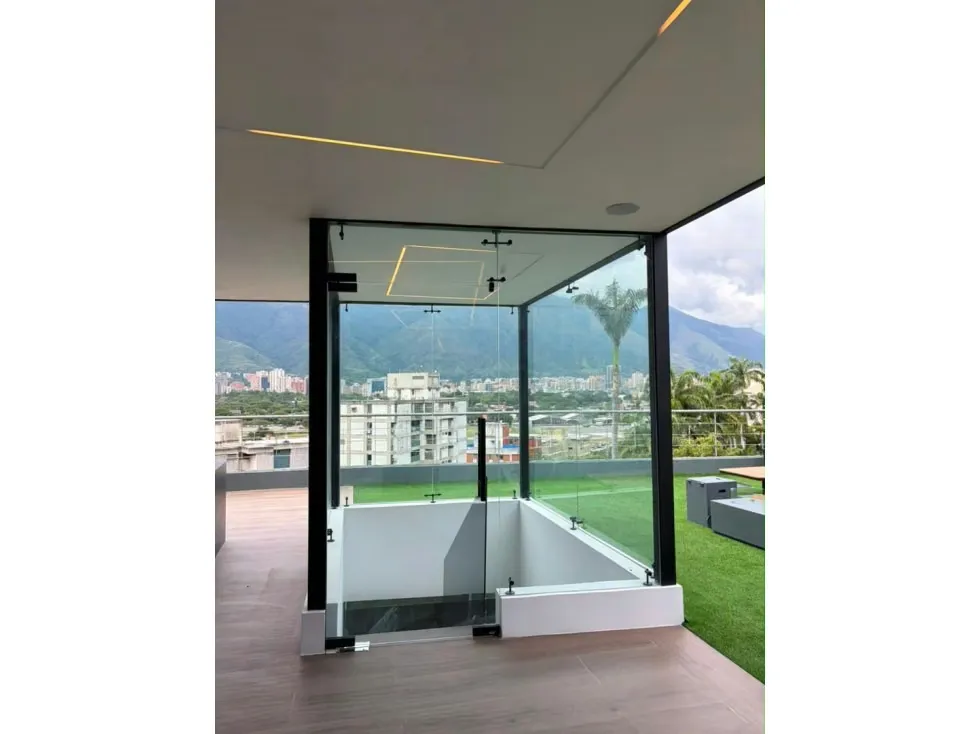 Se vende Apto Triplex 300m² 3h/3b/5p Lomas de Chuao - 23