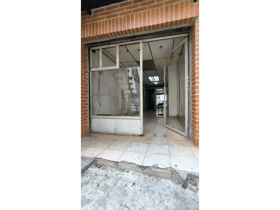 ALQUILER LOCAL LOS CHAGUARAMOS A PIE DE CALLE 50 MTS - 4
