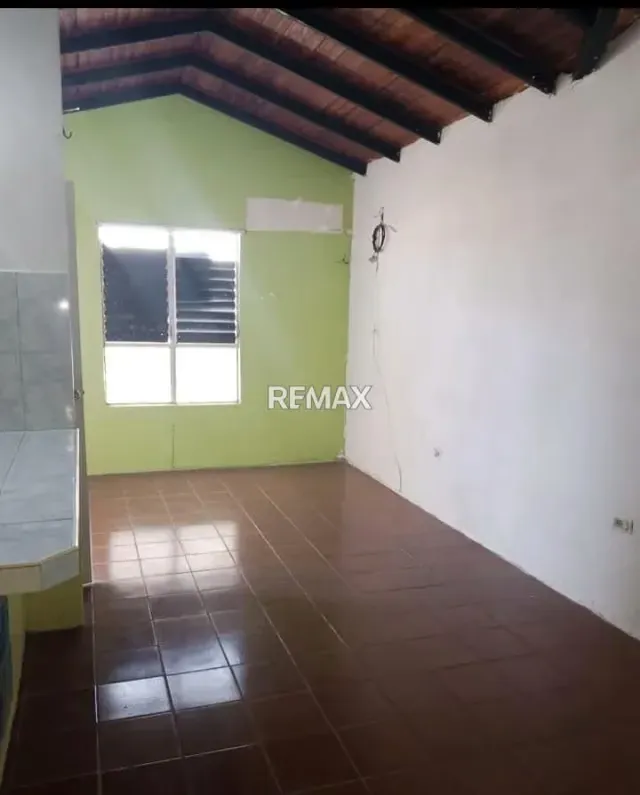 EN VENTA CASA URBANIZACIÓN EL MORICHE ZONA INDUSTRIAL - 2