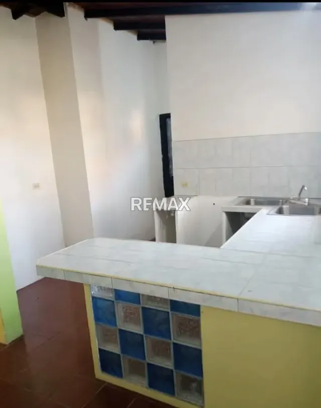 EN VENTA CASA URBANIZACIÓN EL MORICHE ZONA INDUSTRIAL - 4