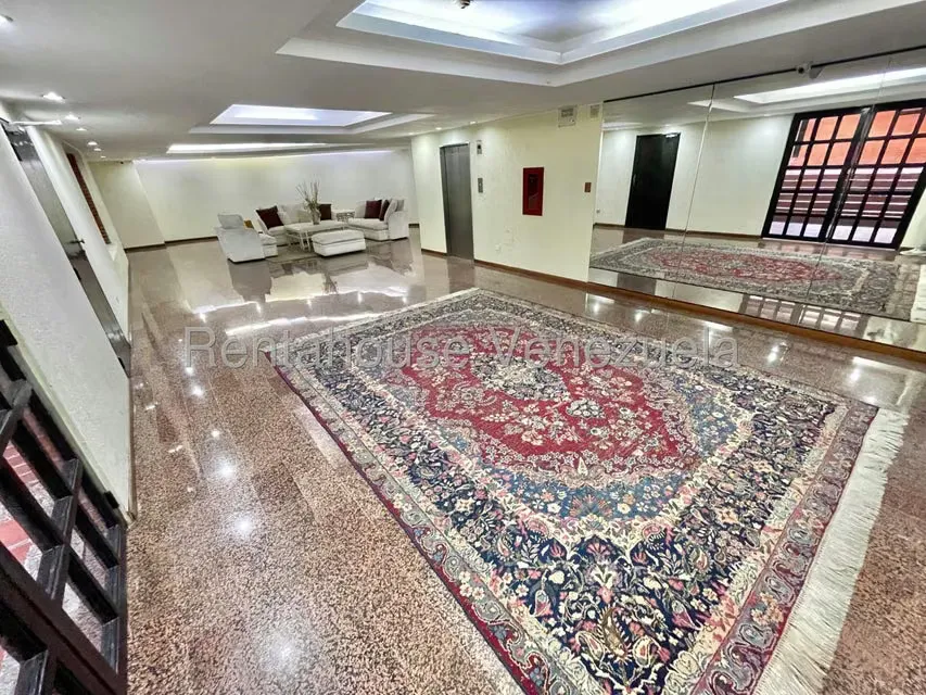 Apartamento (1 Nivel) en Venta en Alto Hatillo, Distrito Metropolitano - 2
