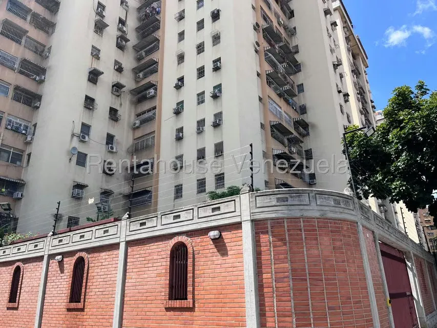 Apartamento (Multiples Niveles) en Venta en Urbanizacion El Centro, Aragua