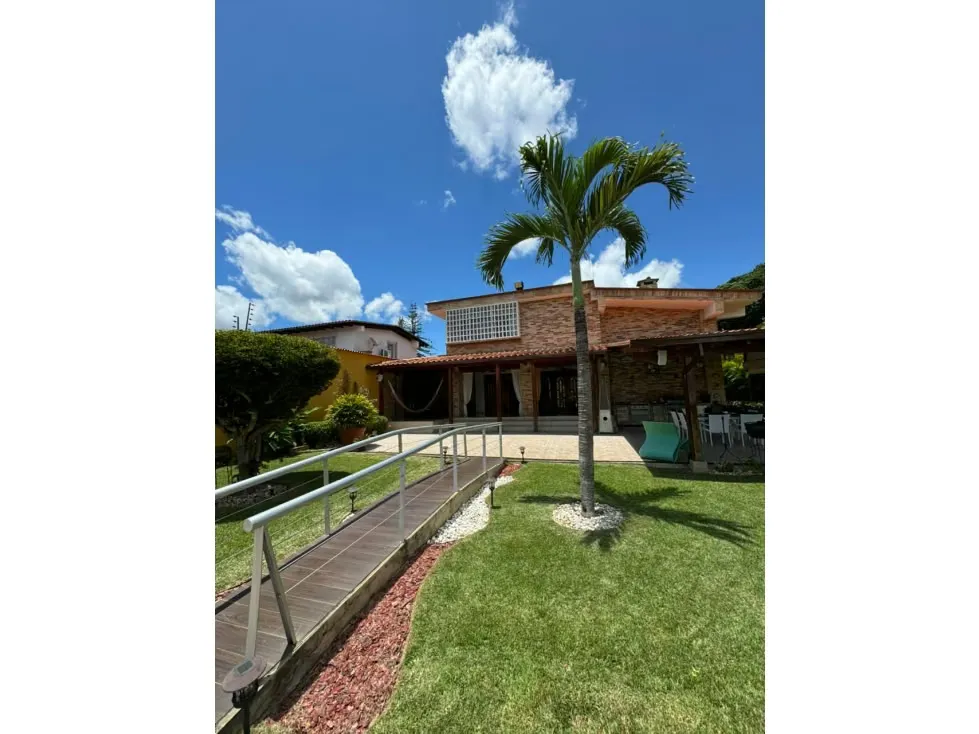 Se vende casa 738m² 3h+s/3b+s/ Lagunita country club - 2