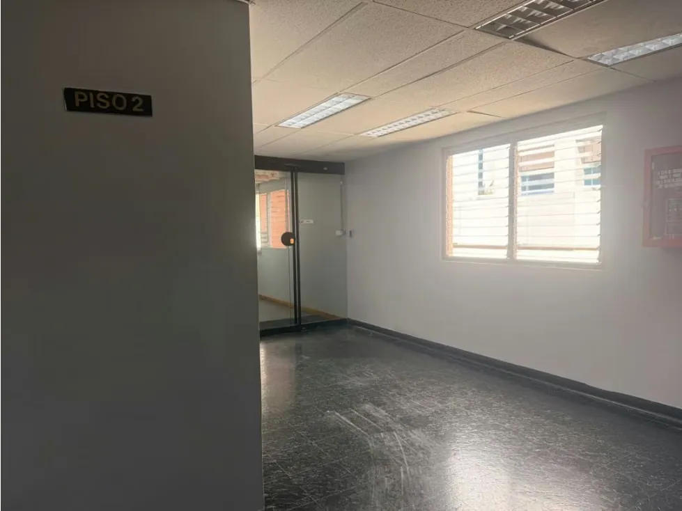 Se vende/alquila oficina 200m2 La Castellana 5873 - 4