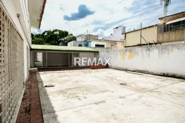 VENTA DE CASA COMERCIAL EN CHUAO, 680M - 14