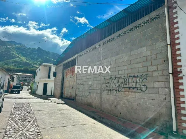 Venta de Galpón en Avenida Guaicaipuro con Calle Rivas - 3