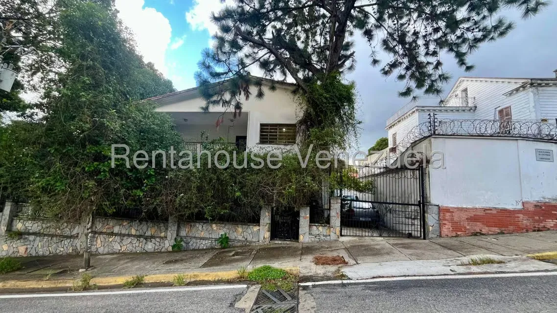 Casa (Duplex) en Venta en Alta Florida, Distrito Metropolitano - 2