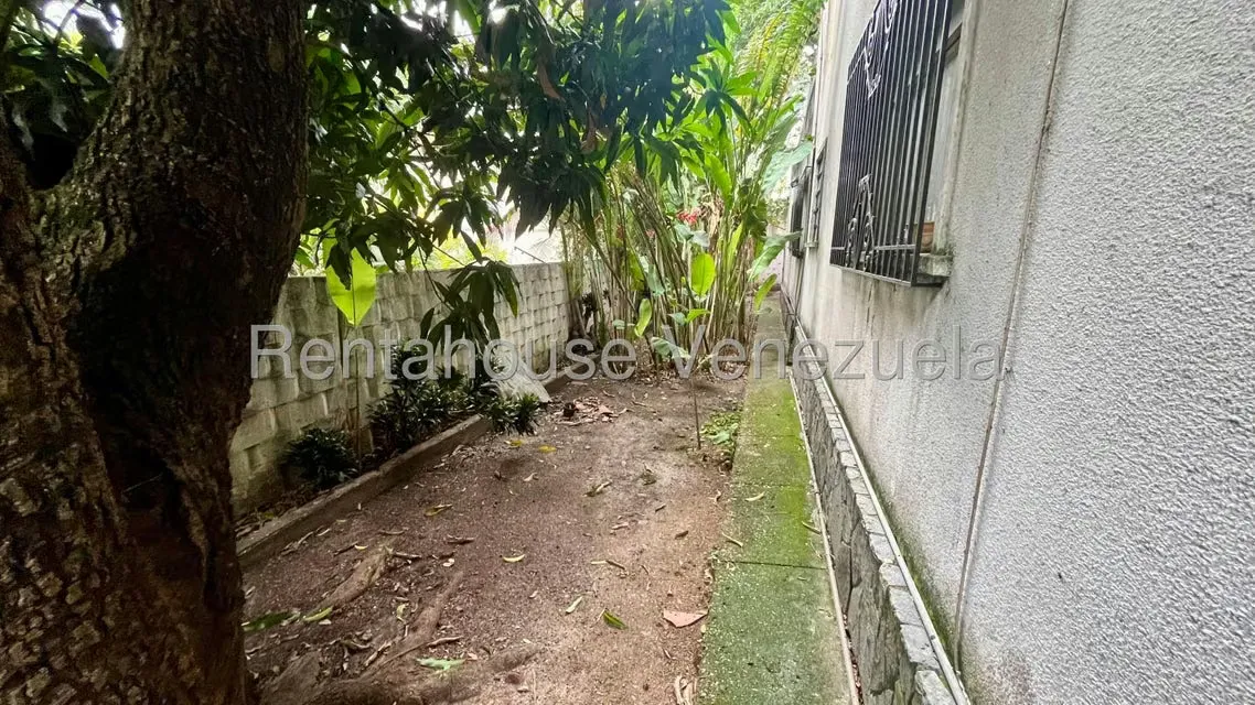 Casa (Duplex) en Venta en Alta Florida, Distrito Metropolitano - 31