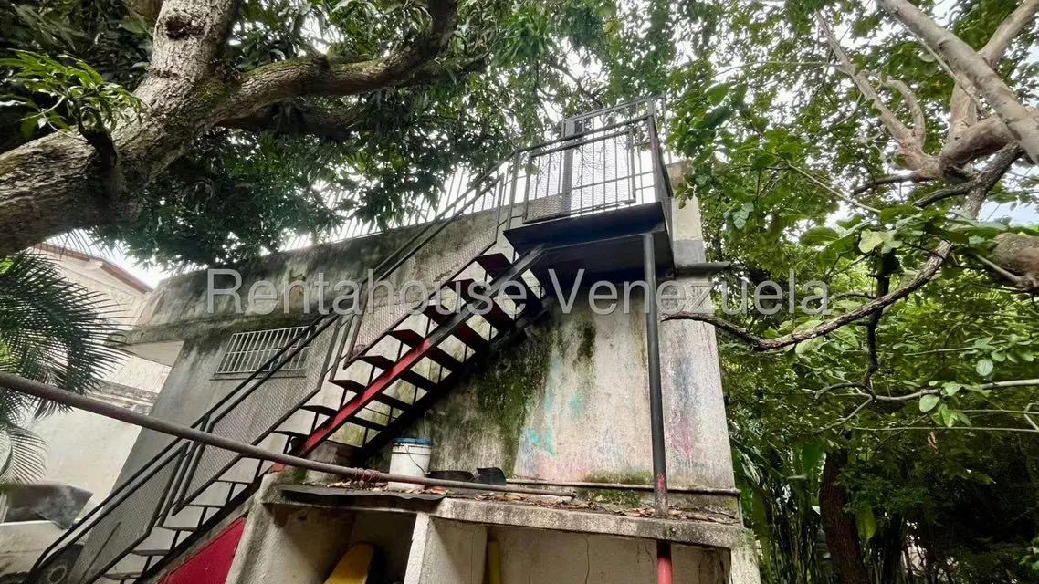 Casa (Duplex) en Venta en Alta Florida, Distrito Metropolitano - 33