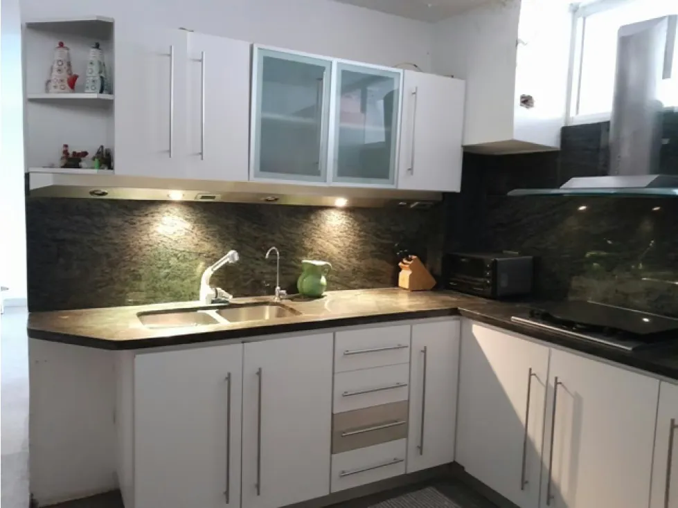 Vendo casa de 3 niveles 690m2 El Cuji-San Antonio 8170 - 6