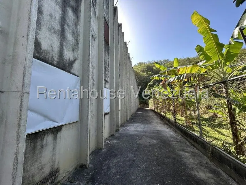 Comercial (Local Comercial) en Venta en Sector Industrial Cloris, Miranda - 8