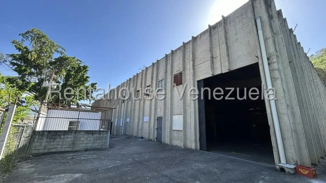 Comercial (Local Comercial) en Venta en Sector Industrial Cloris, Miranda - 10