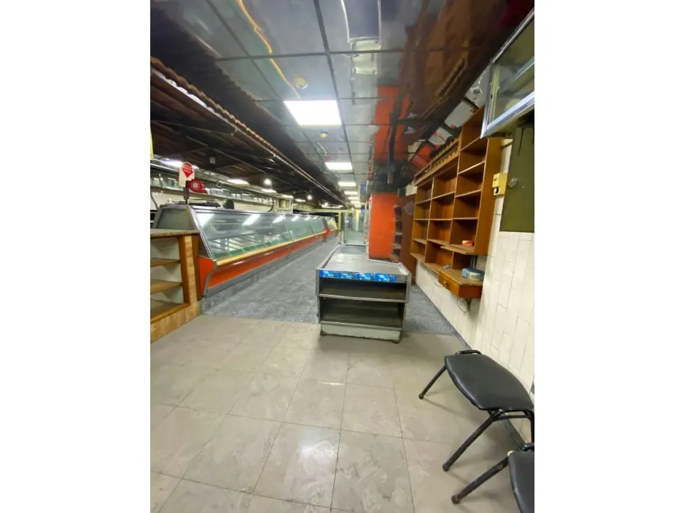 Edificio en venta o alquiler 1173m², Av. Fuerzas Armadas - 4