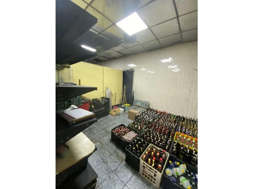Edificio en venta o alquiler 1173m², Av. Fuerzas Armadas - 9