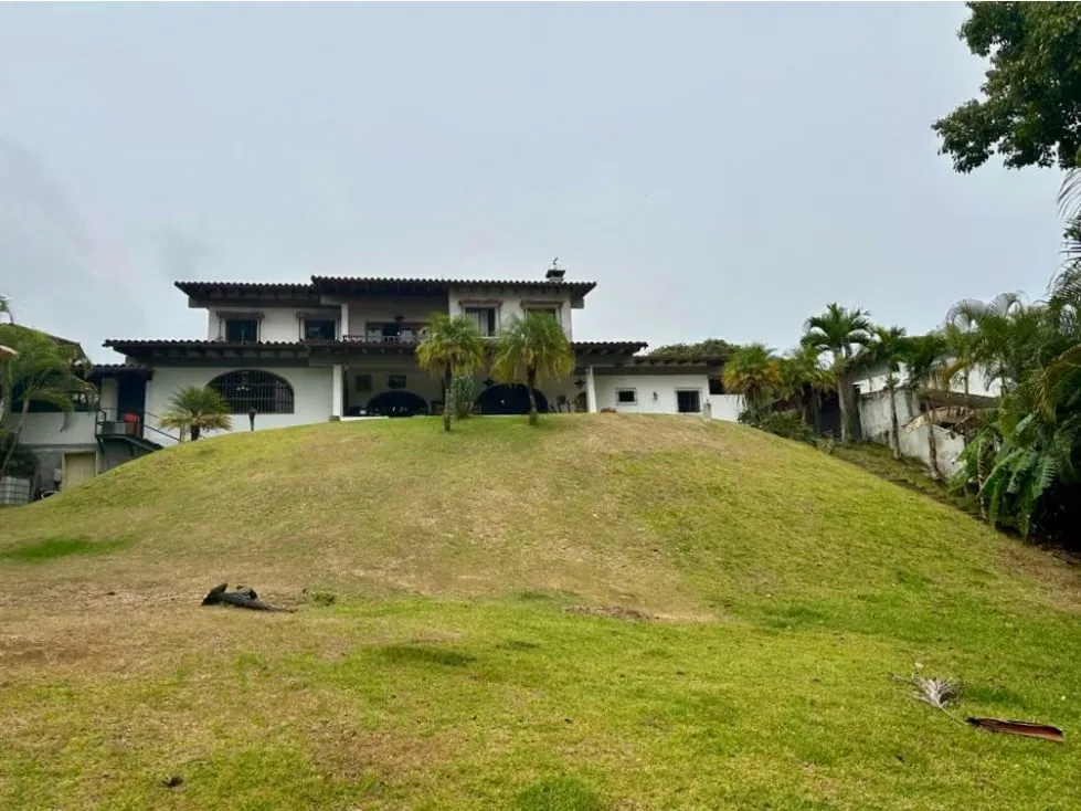 Vendo casa calle cerrada 415m2 La Lagunita 7486 - 16
