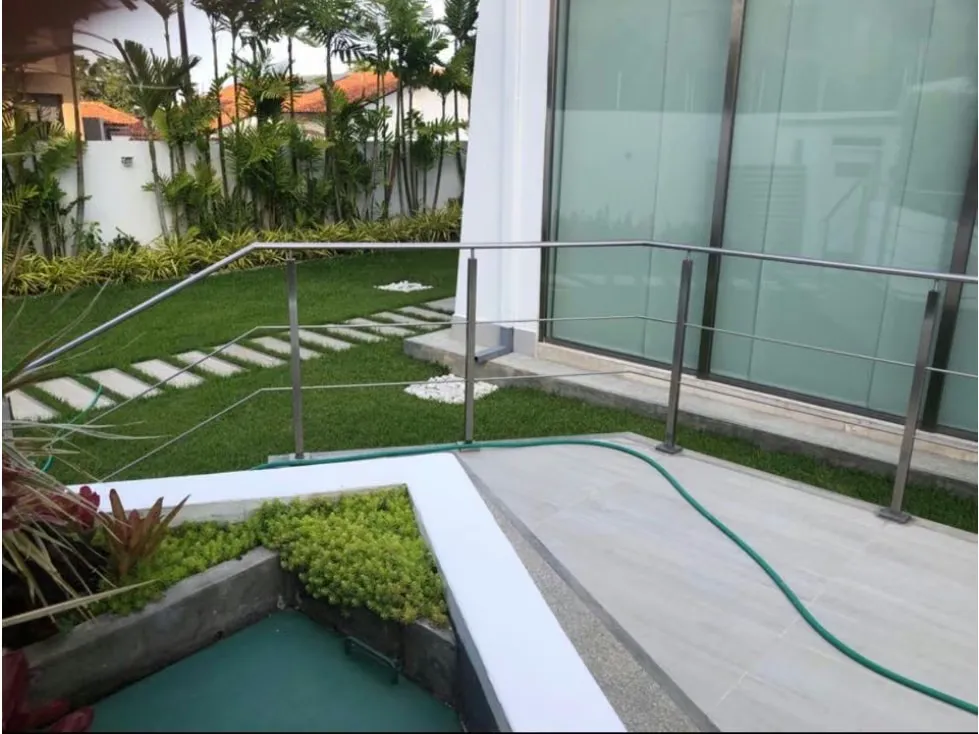 Se vende casa 365m2 Los Samanes 4078 - 25