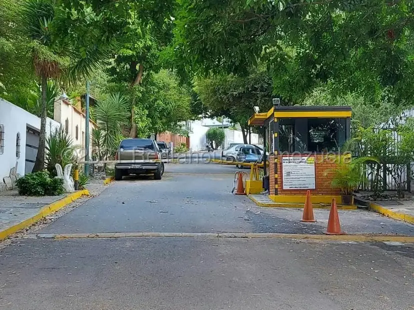 Casa (Duplex) en Venta en Colinas de Bello Monte, Distrito Metropolitano