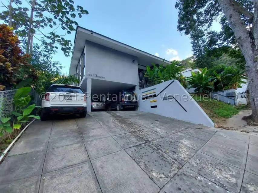 Casa (Duplex) en Venta en Colinas de Bello Monte, Distrito Metropolitano - 2