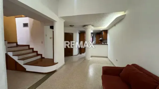 Exclusiva Residencia en Alquiler: Santa Fe Villas – Comodidad, Seguridad y Espacio - 17