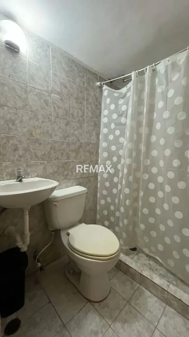 Exclusiva Residencia en Alquiler: Santa Fe Villas – Comodidad, Seguridad y Espacio - 7