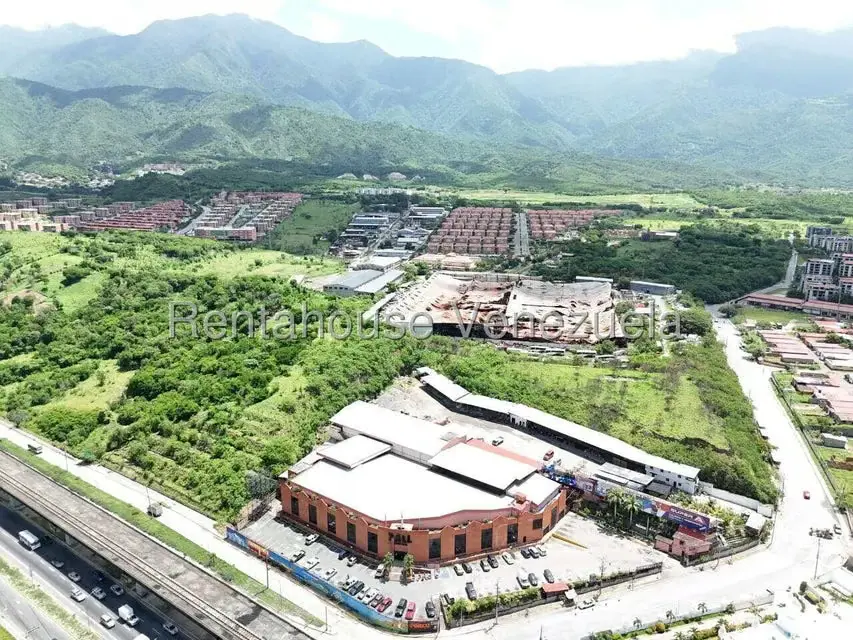 Terreno (Comercial) en Venta en Buenaventura, Miranda - 11