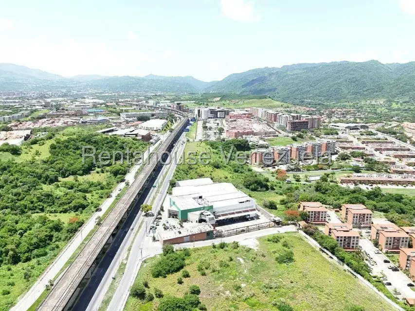 Terreno (Comercial) en Venta en Buenaventura, Miranda - 13