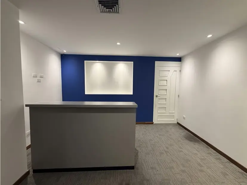 Alquilo oficina 160m2 Centro Profesional Eurobuilding 6714