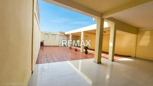 CASA CON UBICACIÓN ESTRATÉGICA EN CUMANÁ.