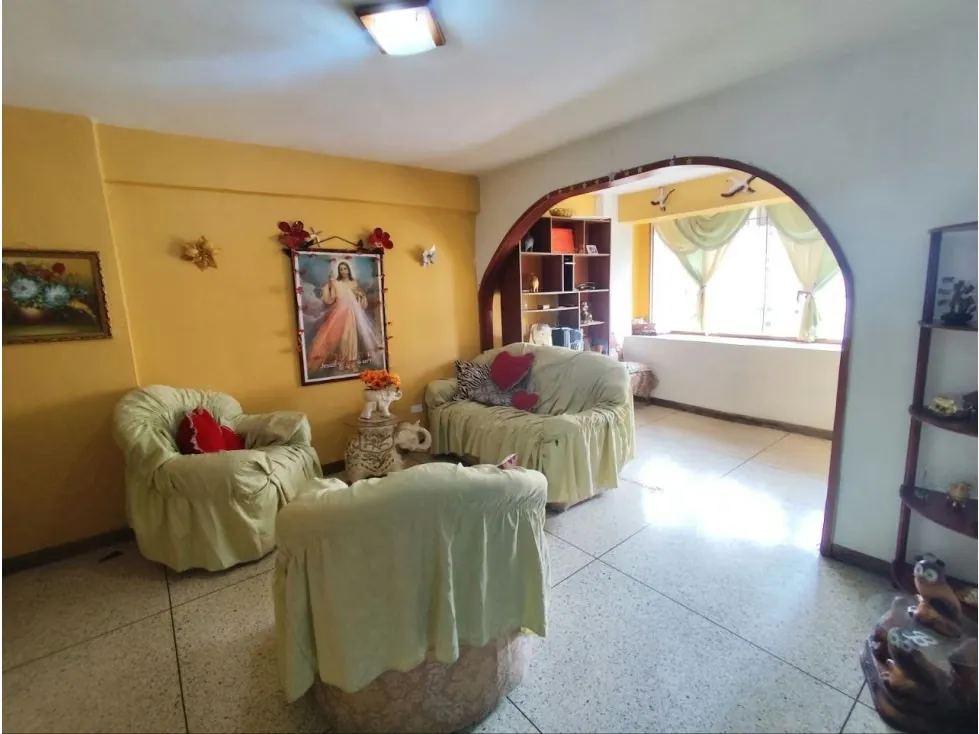 EN VENTA APARTAMENTO EN ALTAGRACIA 77mts/2H+s/1B - 2
