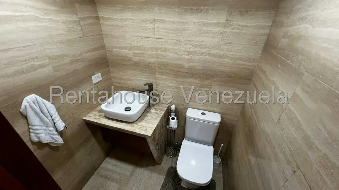 Apartamento (Planta Baja) en Venta en Las Mercedes, Distrito Metropolitano - 13