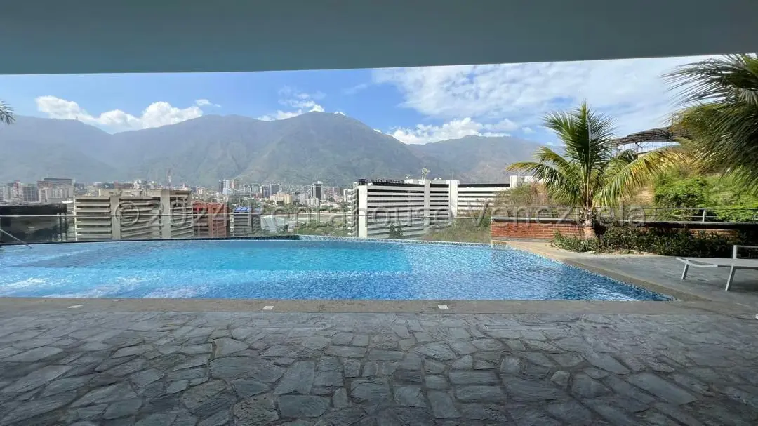 Apartamento (Planta Baja) en Venta en Las Mercedes, Distrito Metropolitano - 2