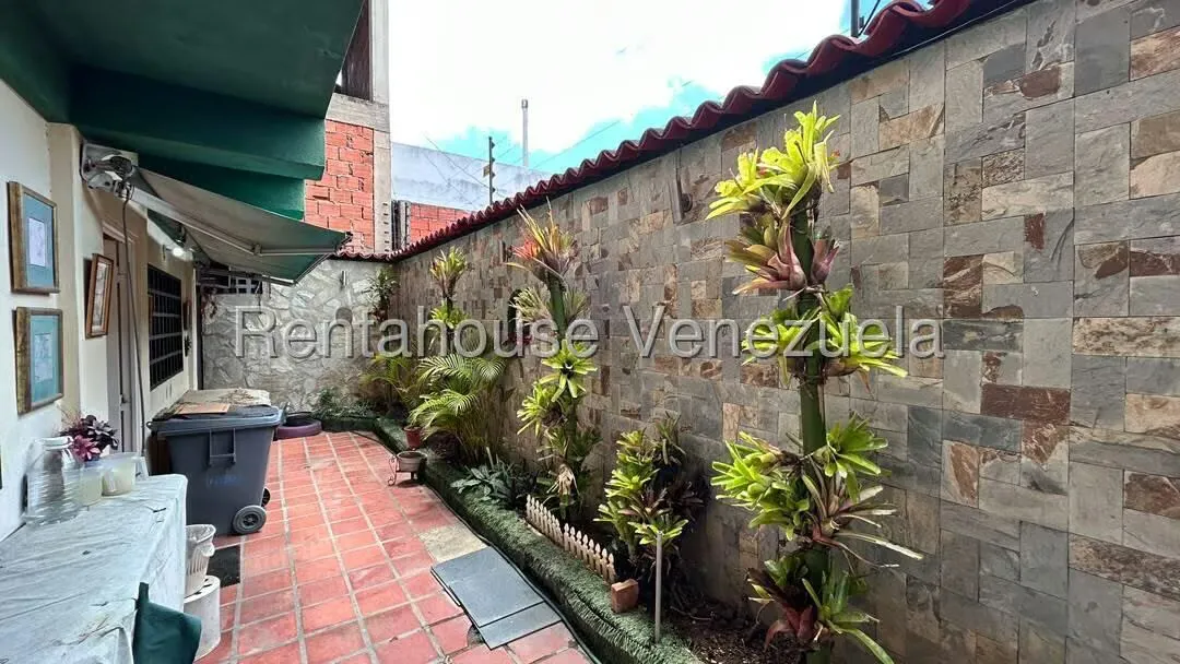 Terreno (Residencial) en Venta en Los Guayabitos, Distrito Metropolitano - 11