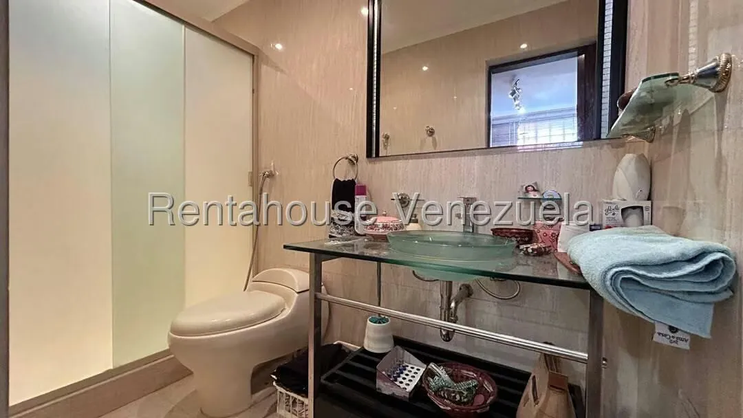 Terreno (Residencial) en Venta en Los Guayabitos, Distrito Metropolitano - 22