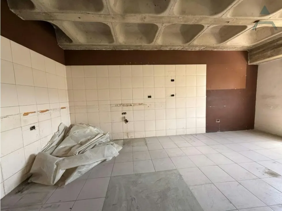 Se alquila Local Comercial 300m² Guaicay - 6