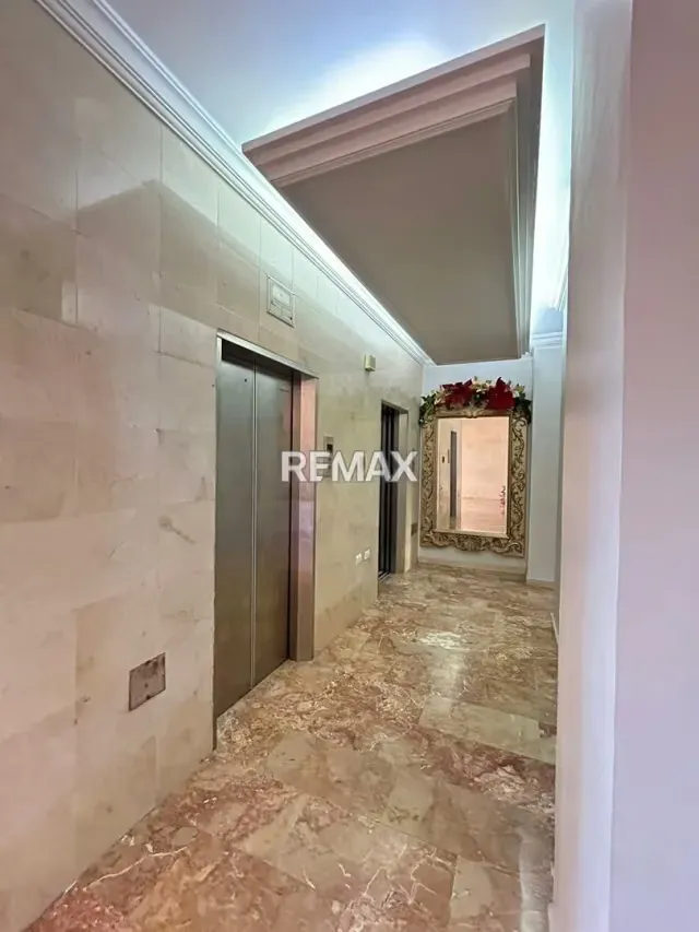Apartamento en Gris Edificio Mi Ilusión. Avenida Bella Vista - 13