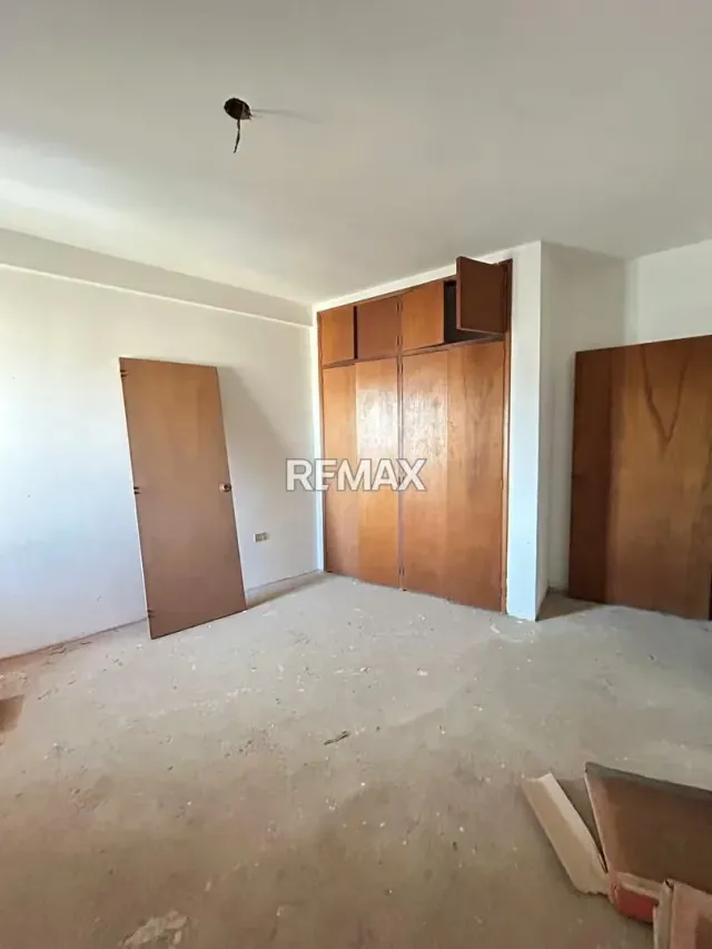 Apartamento en Gris Edificio Mi Ilusión. Avenida Bella Vista - 14