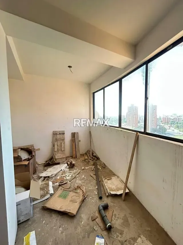 Apartamento en Gris Edificio Mi Ilusión. Avenida Bella Vista - 7