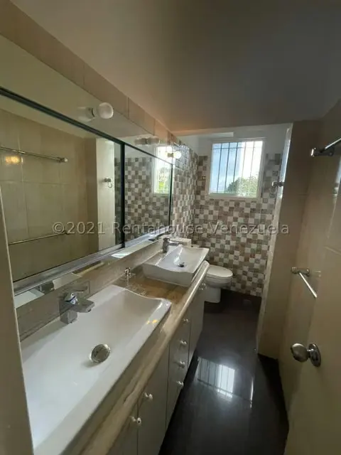 Casa (Duplex) en Venta en La Lagunita Country Club, Distrito Metropolitano - 30