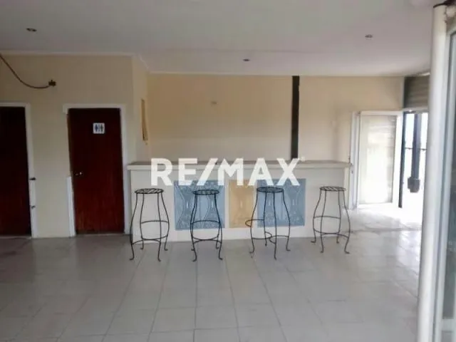 Local comercial en Sector Panamericano. En alquiler - 2
