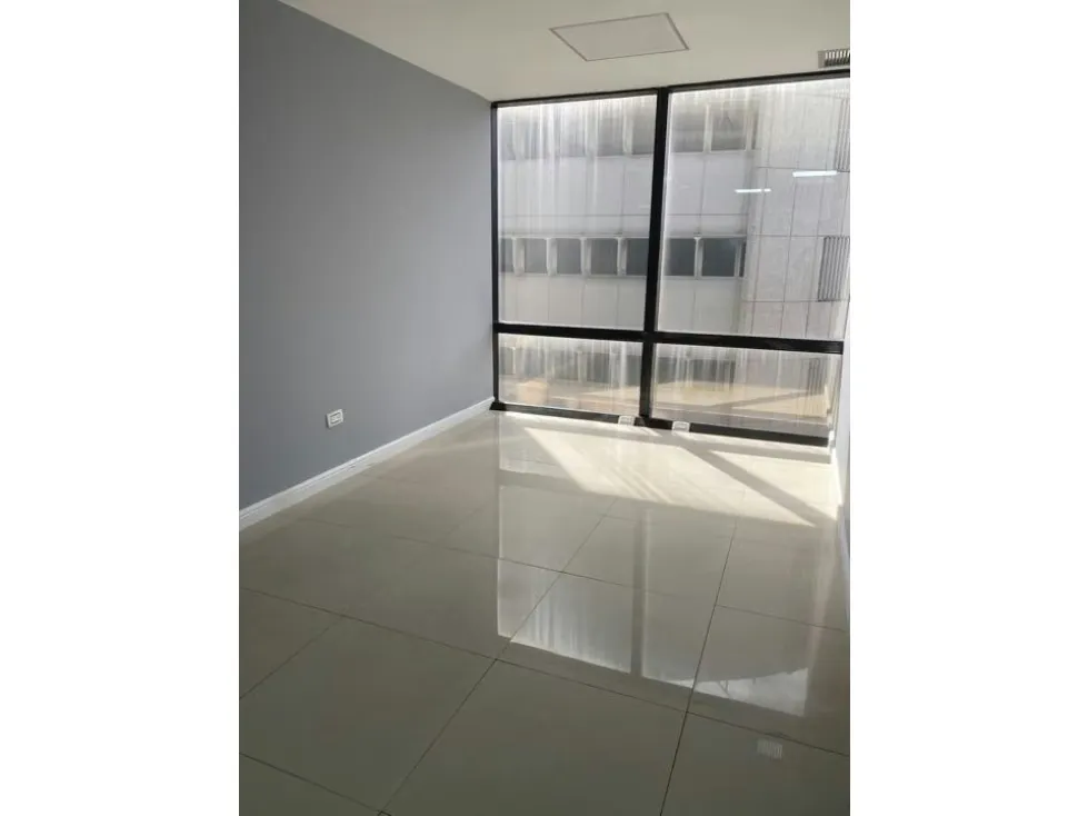 Alquilo oficina 398m2 El Rosal 3328 - 3