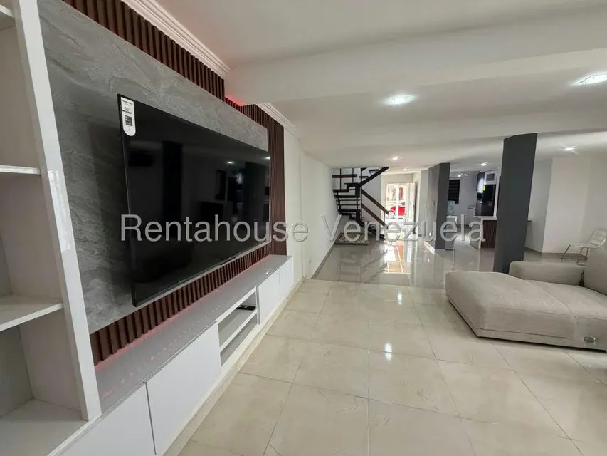 Casa (Duplex) en Alquiler en Casa de Campo, Portuguesa - 2