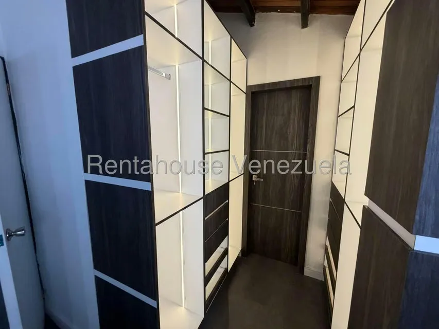 Casa (Duplex) en Alquiler en Casa de Campo, Portuguesa - 28