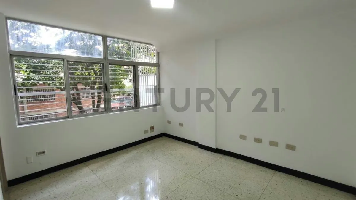 Oficina en alquiler Urbanización La Florida - 8