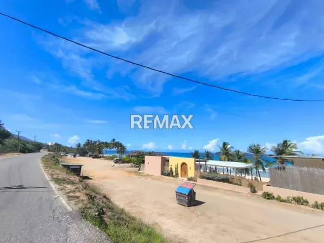 ESTRATEGICO Y CON GRAN POTENCIAL TERRENO EN VENTA EN GUACUCO ISLA DE MARGARITA - 13