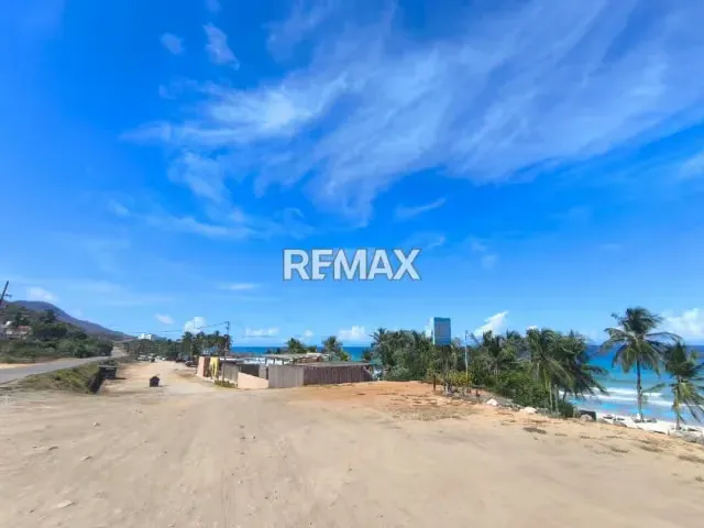 ESTRATEGICO Y CON GRAN POTENCIAL TERRENO EN VENTA EN GUACUCO ISLA DE MARGARITA - 10
