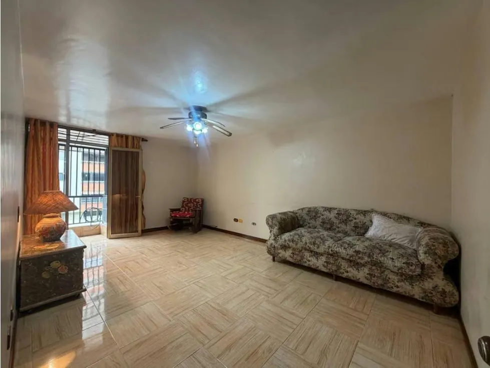 Vendo casa bifamiliar 692m2 El Marques 9739 - 16