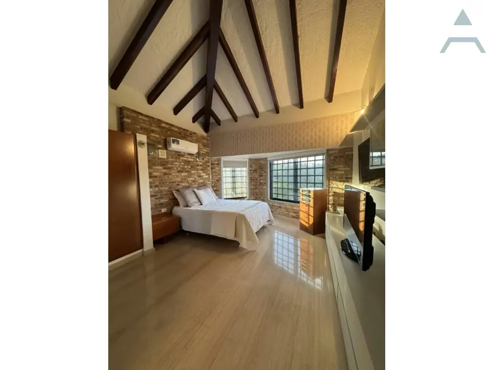 Se vende casa 2000m² 7h/10b/20p La Lagunita - 14